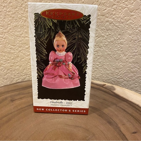 Madame Alexander Other - Madame Alexander Doll Company Cinderella 1995 Ornament Christmas tree Vintage